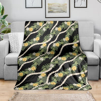 Hawaiian Pikake Maile Lei Blanket Tiare Hibiscus Kalo Palapalai Leaf Black LT19 - Polynesian Pride