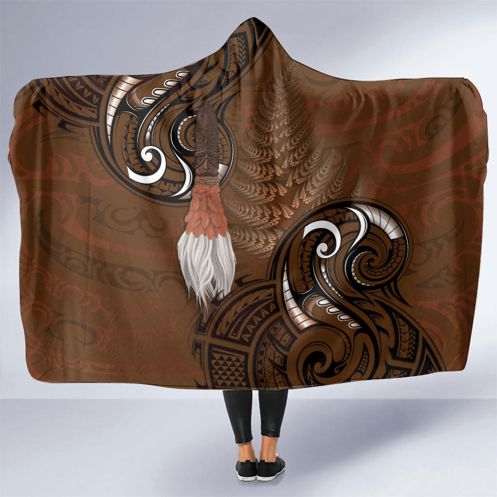 New Zealand Taiaha Hooded Blanket Maori Weapon Silver Fern Maori Pattern