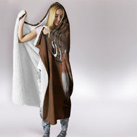 New Zealand Taiaha Hooded Blanket Maori Weapon Silver Fern Maori Pattern
