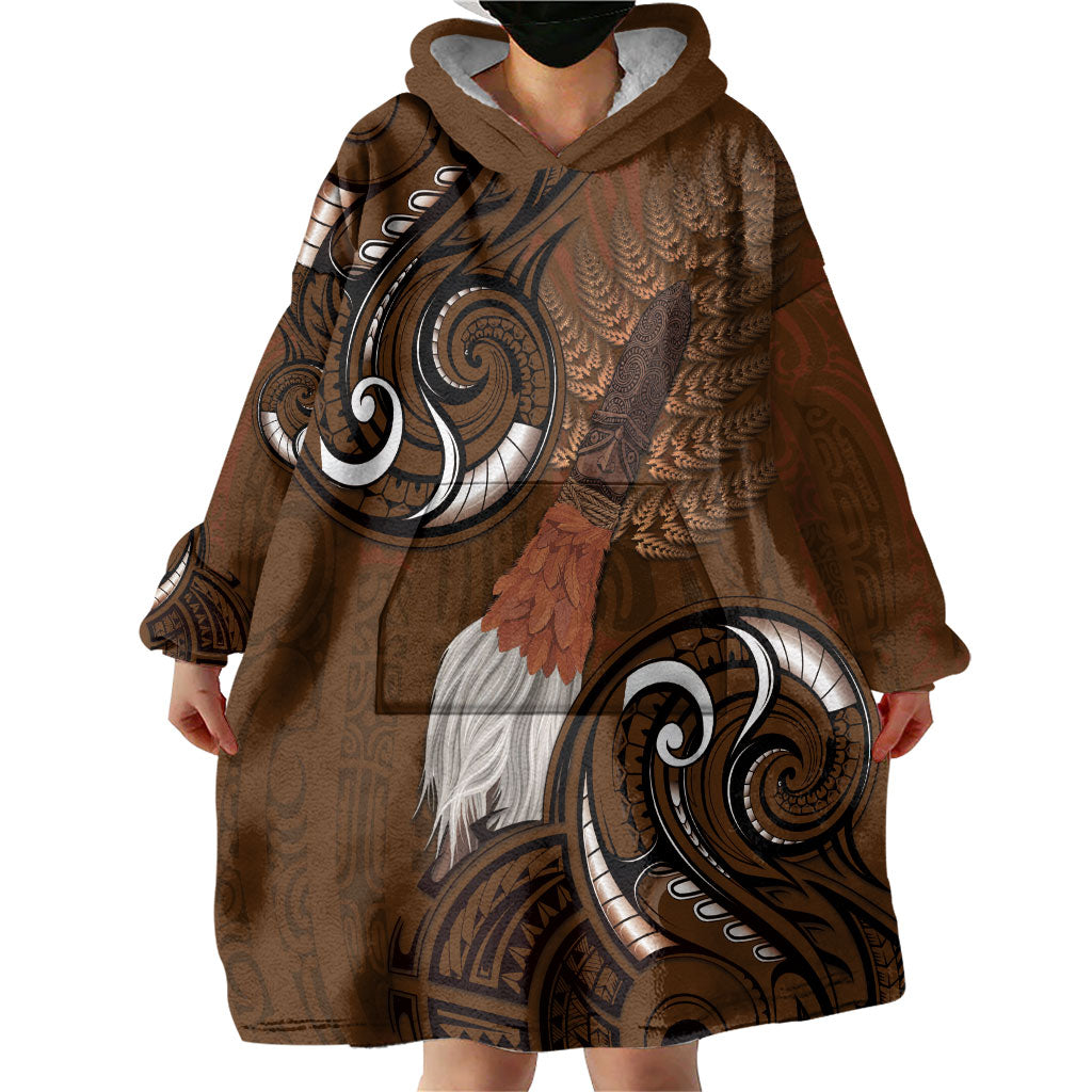New Zealand Taiaha Wearable Blanket Hoodie Maori Weapon Silver Fern Maori Pattern