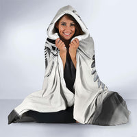 New Zealand Fantail Bird Hooded Blanket Maori Piwakawaka Kowhai Maori Pattern