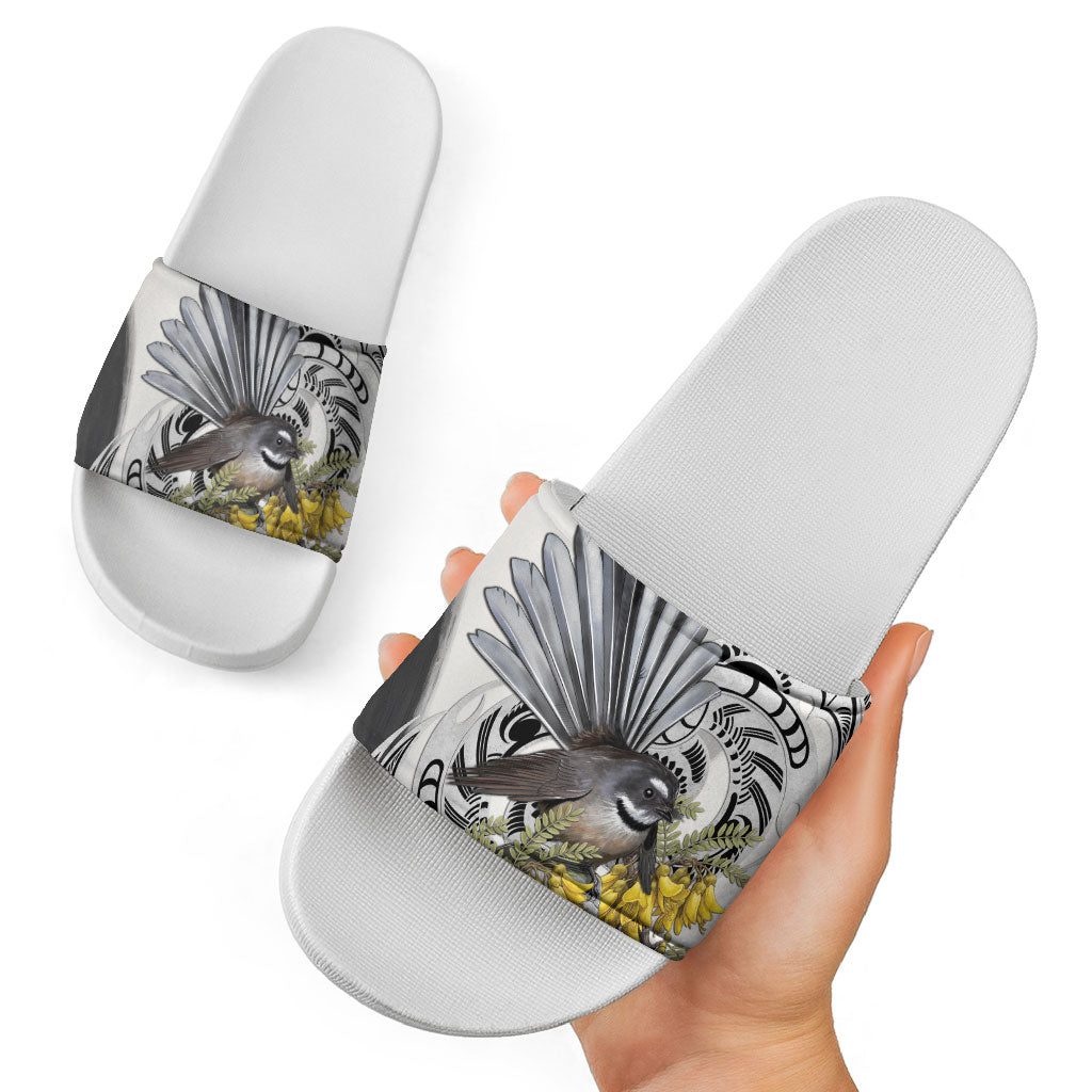 New Zealand Fantail Bird Slide Sandals Maori Piwakawaka Kowhai Maori Pattern