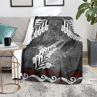 New Zealand Weka Personalised Blanket Aotearoa Hen Silver Fern Maori Pattern LT22 - Polynesian Pride