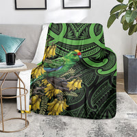 New Zealand Parakeet Bird Blanket Maori Kakariki Kowhai Maori Pattern