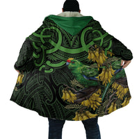 New Zealand Parakeet Bird Cloak Maori Kakariki Kowhai Maori Pattern