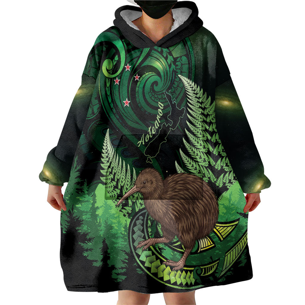 Kiwi New Zealand Personalised Wearable Blanket Hoodie Aotearoa Map Silver Fern Koru Pattern