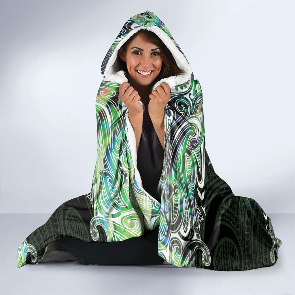 New Zealand Mere Pounamu Weapon Hooded Blanket Aotearoa Mango Paua Shell Maori Pattern