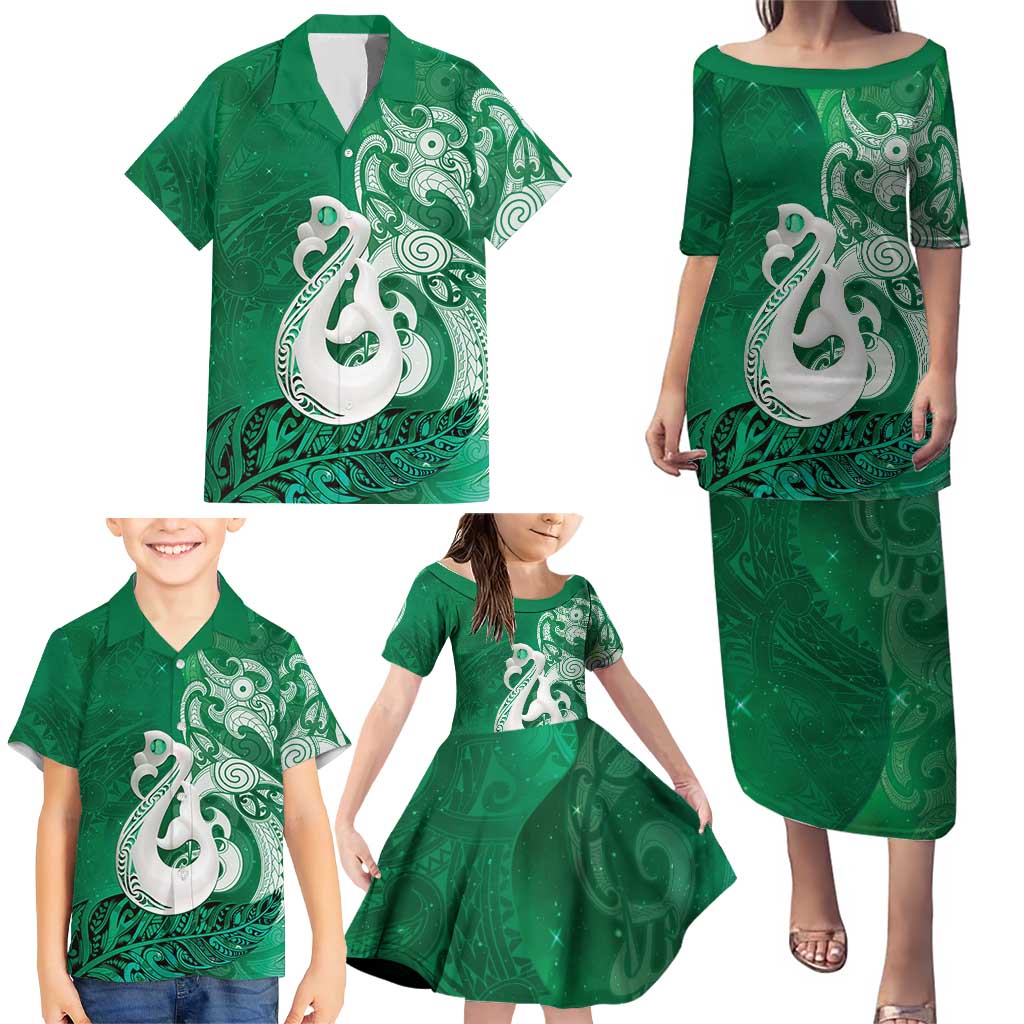 New Zealand Matariki Family Matching Puletasi and Hawaiian Shirt Maori Manaia Galaxy Silver Fern Green Color