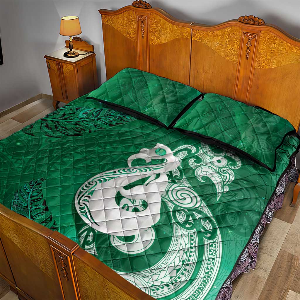 New Zealand Matariki Quilt Bed Set Maori Manaia Galaxy Silver Fern Green Color