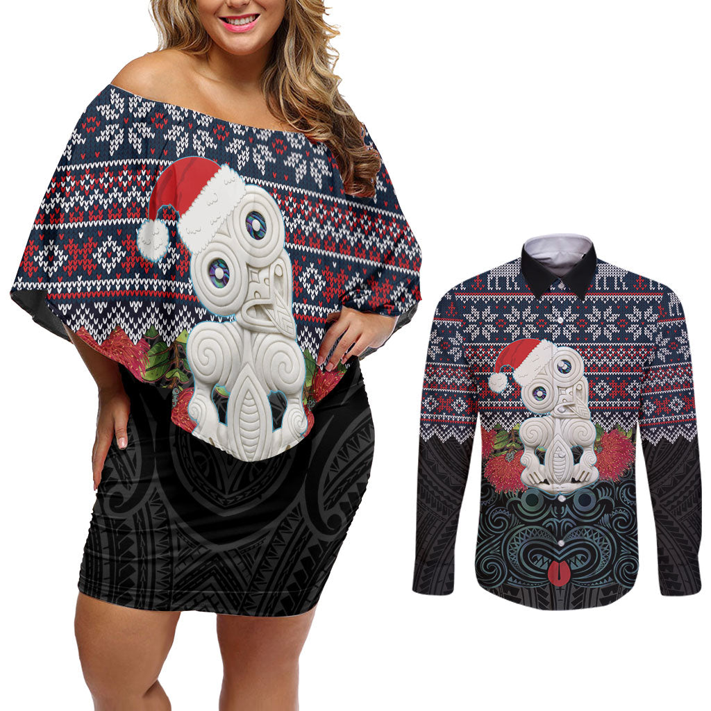 New Zealand Hei Tiki Christmas In July Couples Matching Off Shoulder Short Dress and Long Sleeve Button Shirt Pohutukawa Santa Xmas Polynesian Pattern LT22 Black - Polynesian Pride