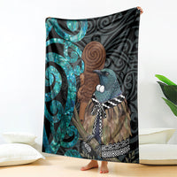 New Zealand Tui Bird Wahaika Blanket Maori Weapon Paua Shell Koru Pattern