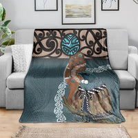 New Zealand Tui Bird Maripi Blanket Maori Weapon Kowhaiwhai Pattern