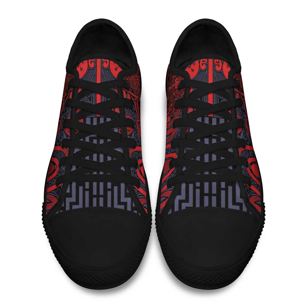 New Zealand Taiaha Maori Low Top Shoes Whero Minimalist Silver Fern Tukutuku Motif