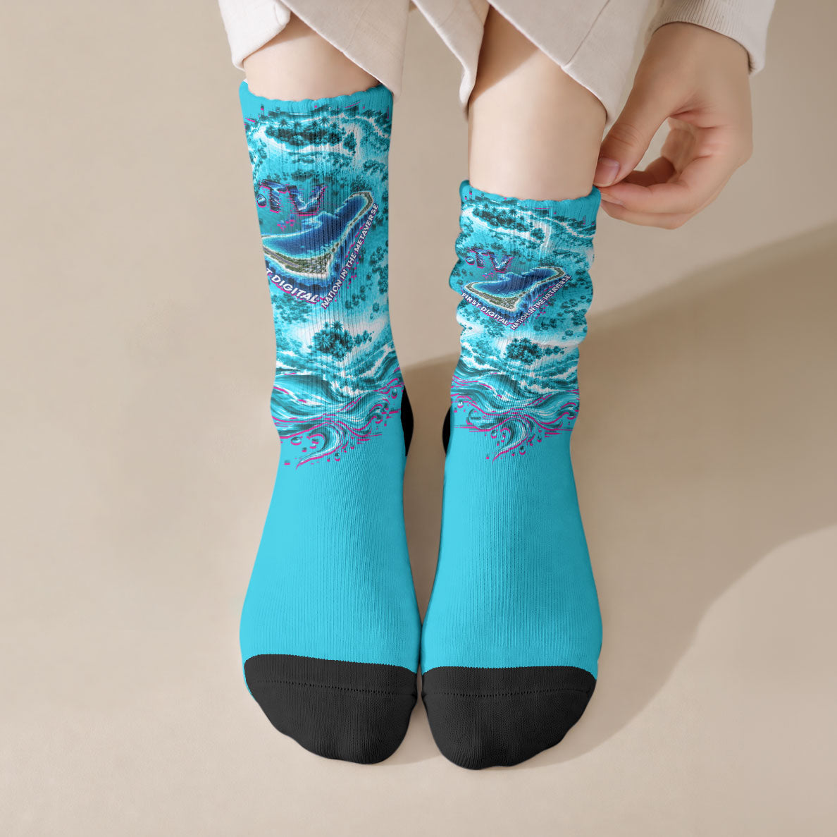 Tuvalu First Digital Nation In The Metaverse Crew Socks Polynesian Island Atoll Cyber Ocean TS04 Crew Socks Blue White - Polynesian Pride
