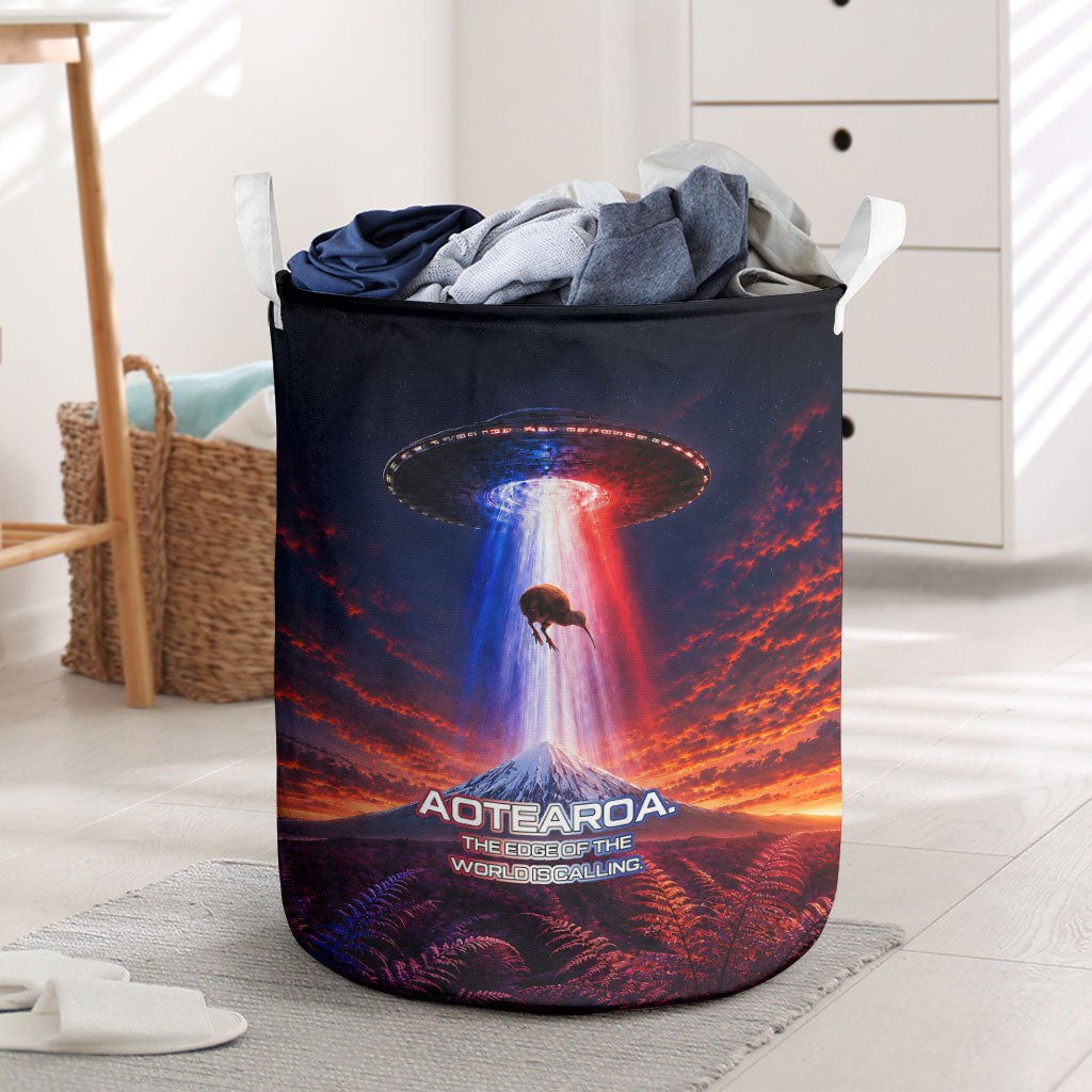 New Zealand Aotearoa Kiwi UFO Laundry Basket Sci-Fi Galaxy Sunset Sky Tower And Mountain TS04 Blue Red - Polynesian Pride