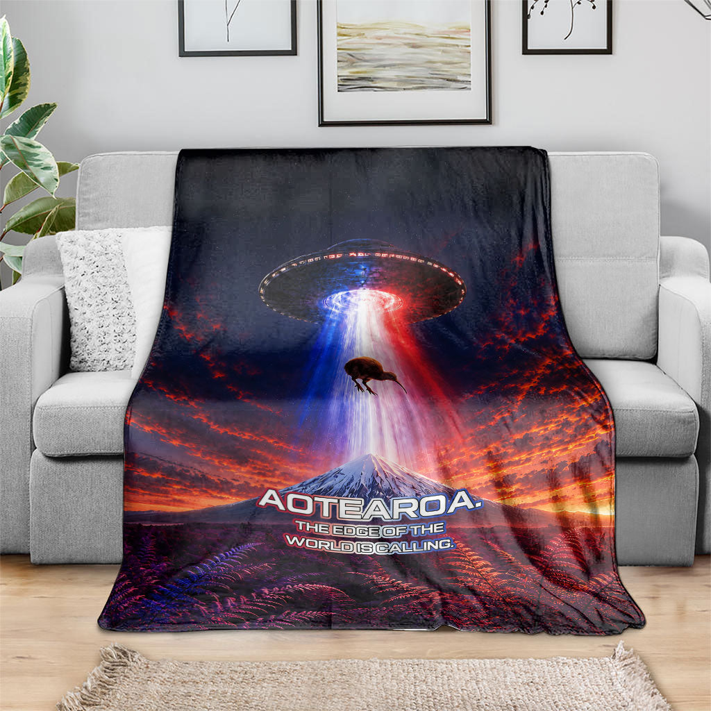 New Zealand Aotearoa Kiwi UFO Blanket Sci-Fi Galaxy Sunset Sky Tower And Mountain TS04 - Polynesian Pride