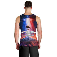 New Zealand Aotearoa Kiwi UFO Men Tank Top Sci-Fi Galaxy Sunset Sky Tower And Mountain