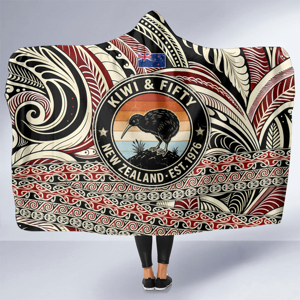 New Zealand 50th Birthday Kiwi Hooded Blanket Vintage Est 1976 Kiwi Sunset Maori TS04 One Size Red Beige - Polynesian Pride