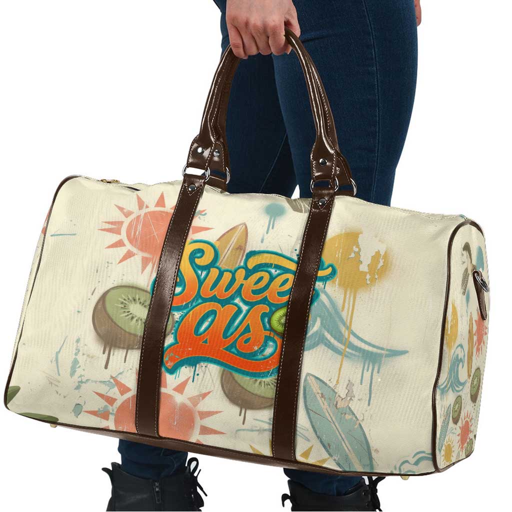 NZ Slang Sweet As Kiwi Shaka Sign Travel Bag New Zealand Surfboards Sun and Tropical Beach Retro