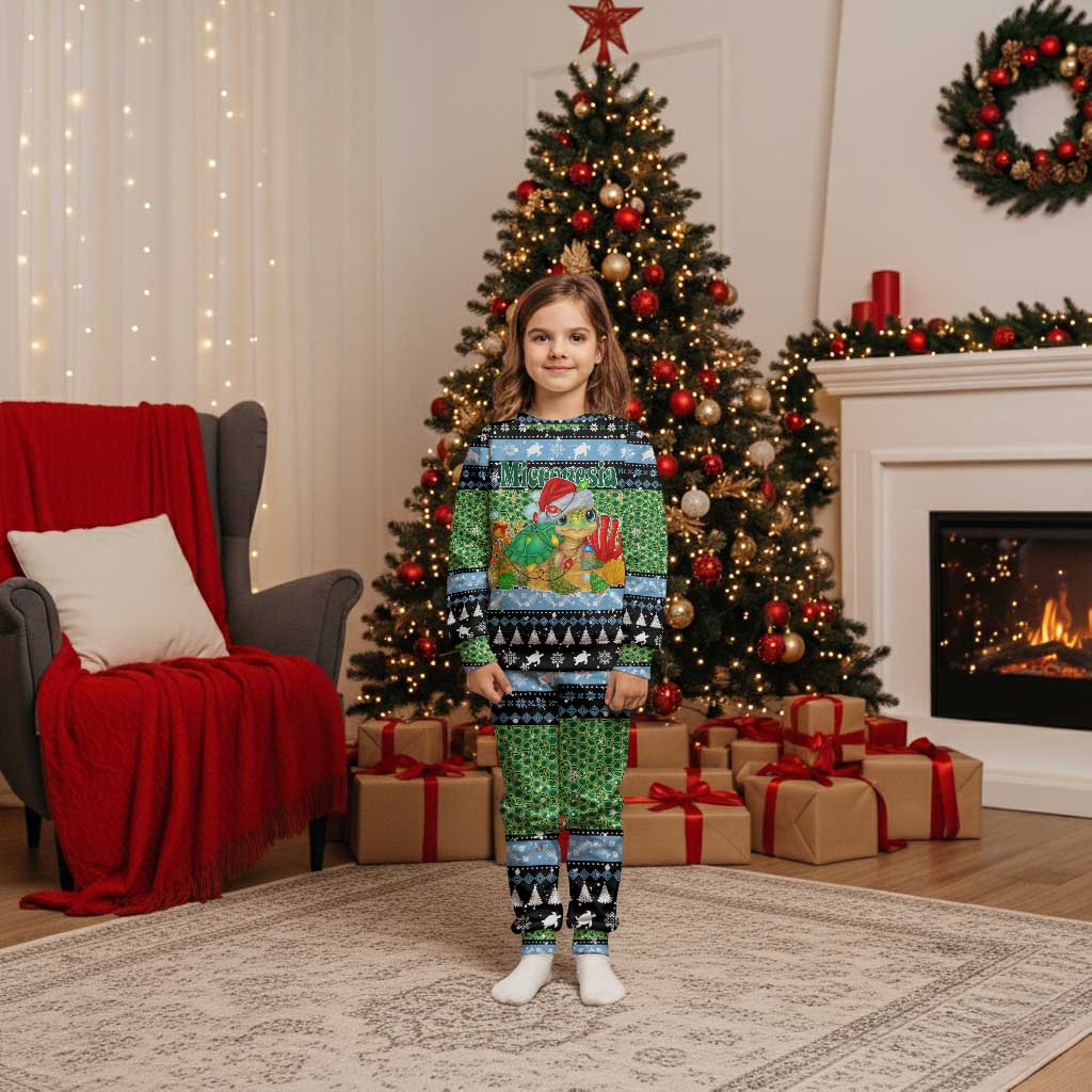 Micronesia Christmas Pajama Set with Santa Turtle Coral Reef and Holiday Ocean Pattern TS04 Kid Black Green - Polynesian Pride