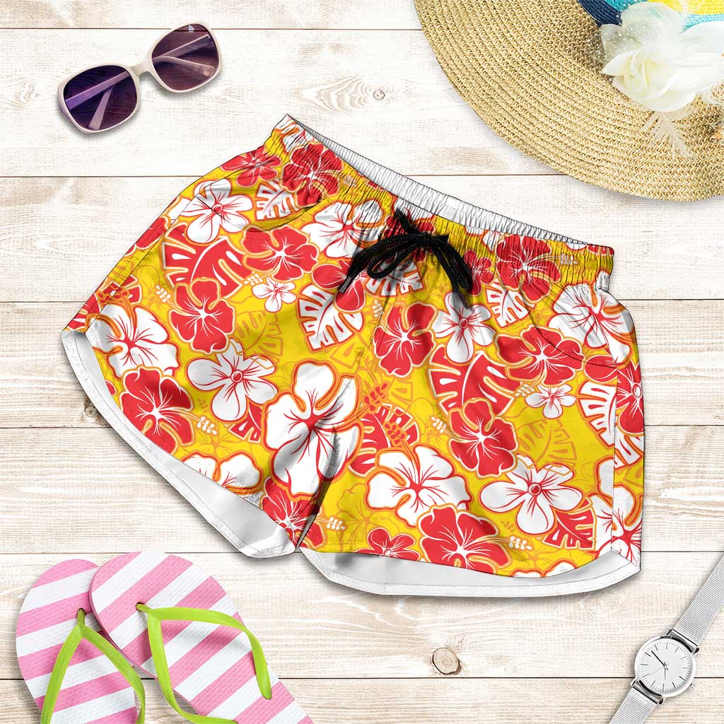 Yellow Hawaii Hibiscus Shorts for Women Tropical Flowers Seamless Pattern - Polynesian Pride