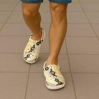 Yellow Palaka Hawaii Clogs Shoes Kukui Nut Pikake Lei Hawaiian Tapa Pattern - Polynesian Pride