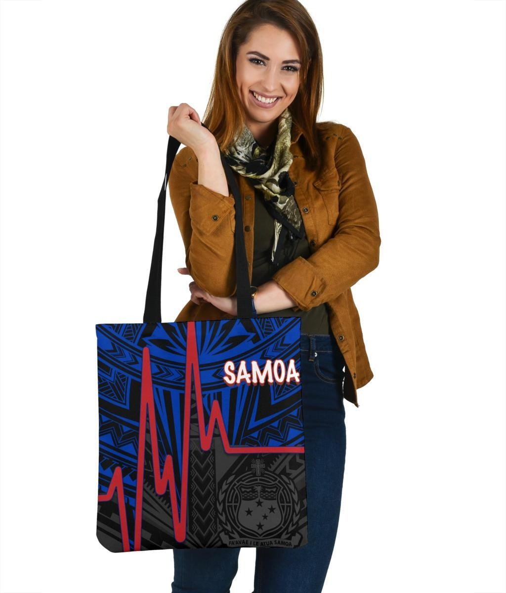 Samoa Tote Bags - Samoa Coat Of Arms With Polynesian Patterns In Heartbeat Style (Blue) Tote Bag One Size Blue - Polynesian Pride