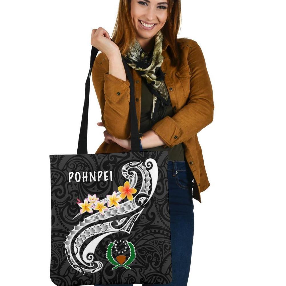 Pohnpei Tote Bags - Pohnpei Seal Polynesian Patterns Plumeria (Black) Tote Bag One Size Black - Polynesian Pride