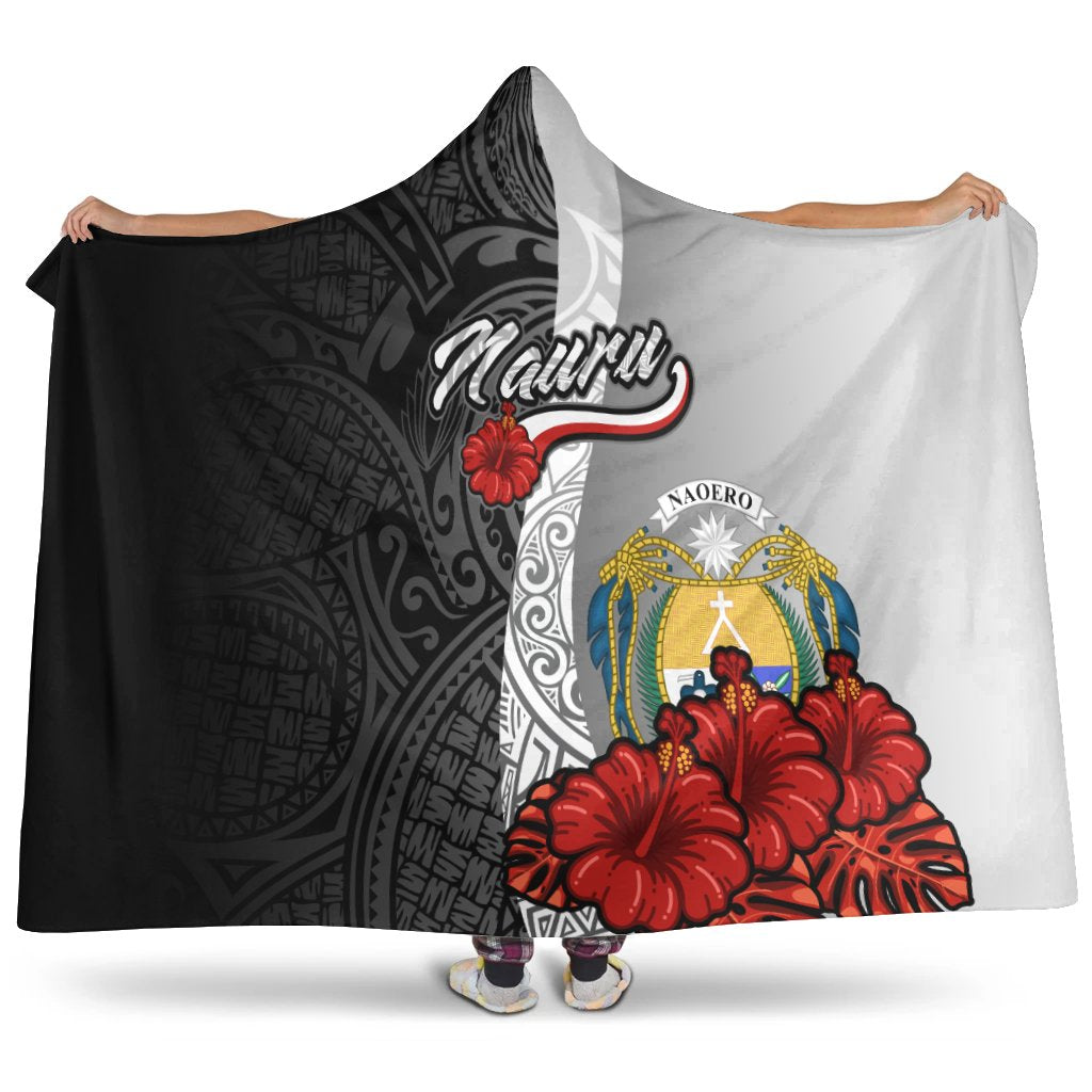 Nauru Polynesian Hooded Blanket - Coat Of Arm With Hibiscus White Hooded Blanket White - Polynesian Pride