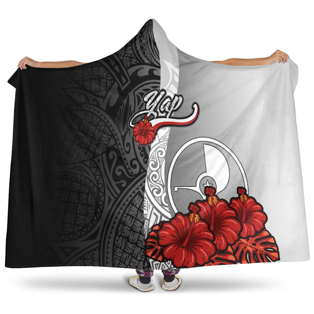 Yap Polynesian Hooded Blanket- Coat Of Arm With Hibiscus White Hooded Blanket White - Polynesian Pride