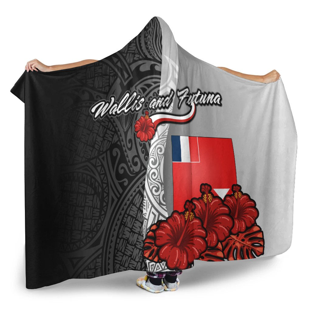 Wallis and Futuna Polynesian Hooded Blanket- Coat Of Arm With Hibiscus White - Polynesian Pride