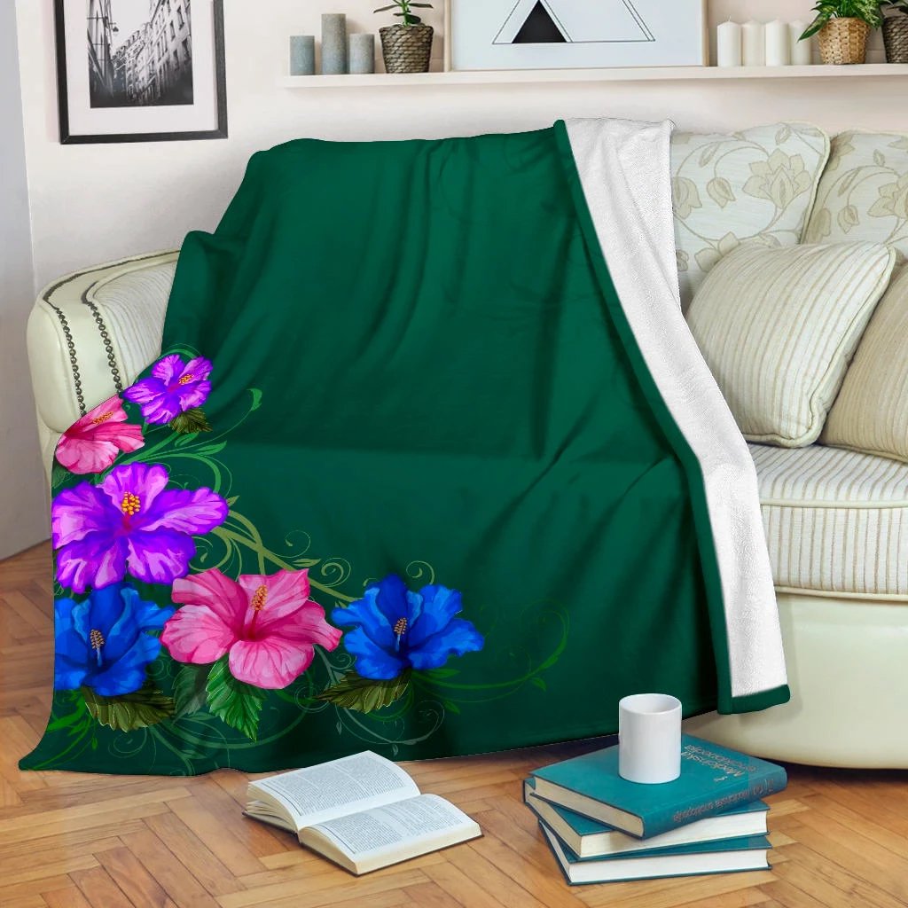 Only Hibiscus Premium Blanket White - Polynesian Pride