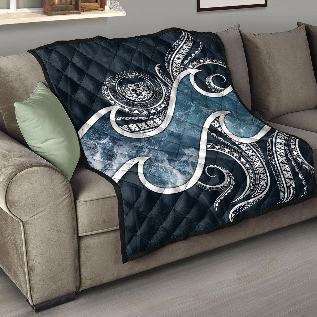 Polynesian Hawaii Premium Quilt - Ocean Style (Coat of Arms) Black - Polynesian Pride