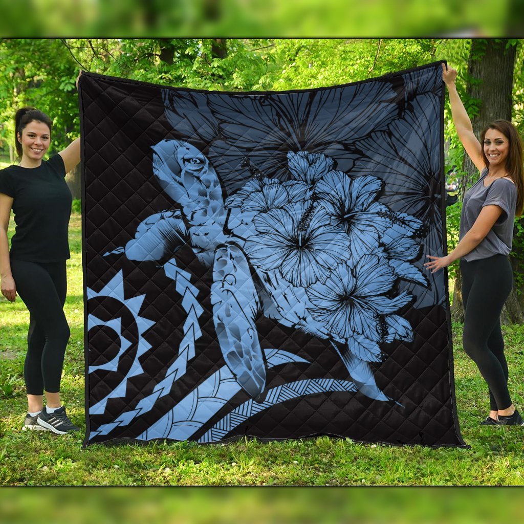 Hawaiian - Hawaii Turtle Hibiscus Polynesian Vintage Premium Quilts - Pastel Blue - AH Black - Polynesian Pride