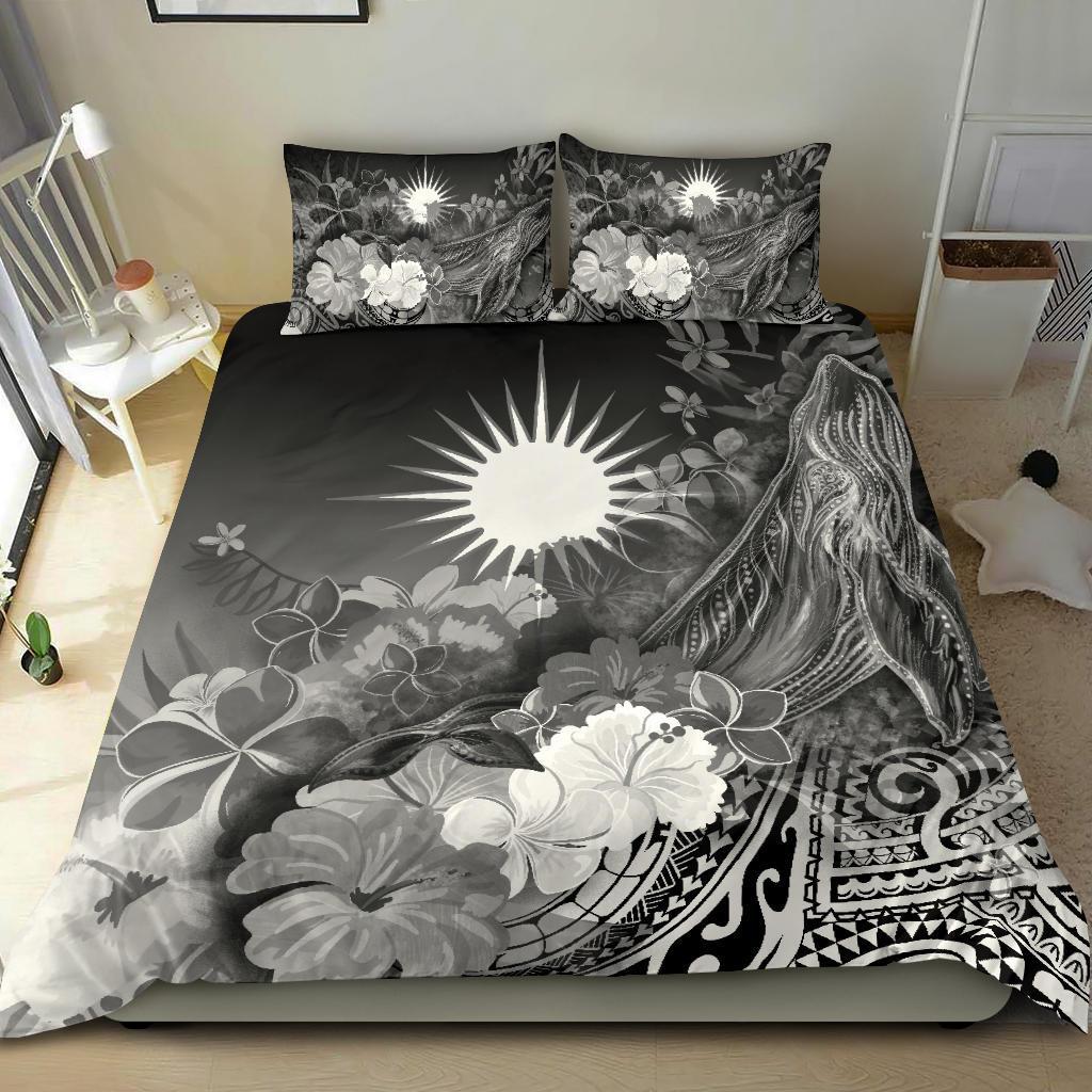 Marshall Islands Bedding Set - Humpback Whale with Tropical Flowers (White) White - Polynesian Pride