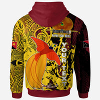 Papua New Guinea Hoodie Custom PNG Independence Day With Raggiana Bird of Paradise Polynesian Grunge Style Hoodie - Polynesian Pride