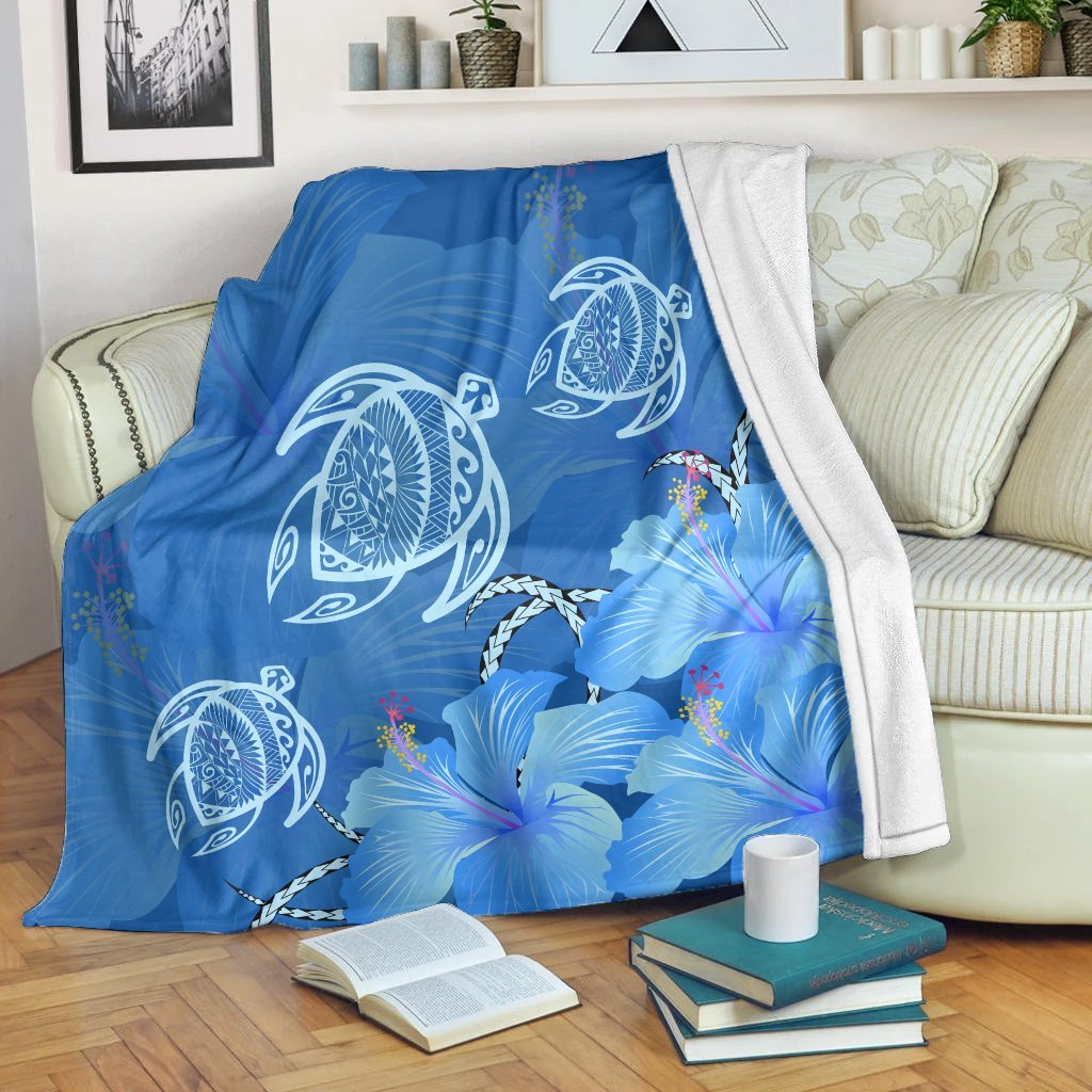 Hawaii Blue Hibiscus Turtle Polynesian Quilt Premium Blankets - AH White - Polynesian Pride