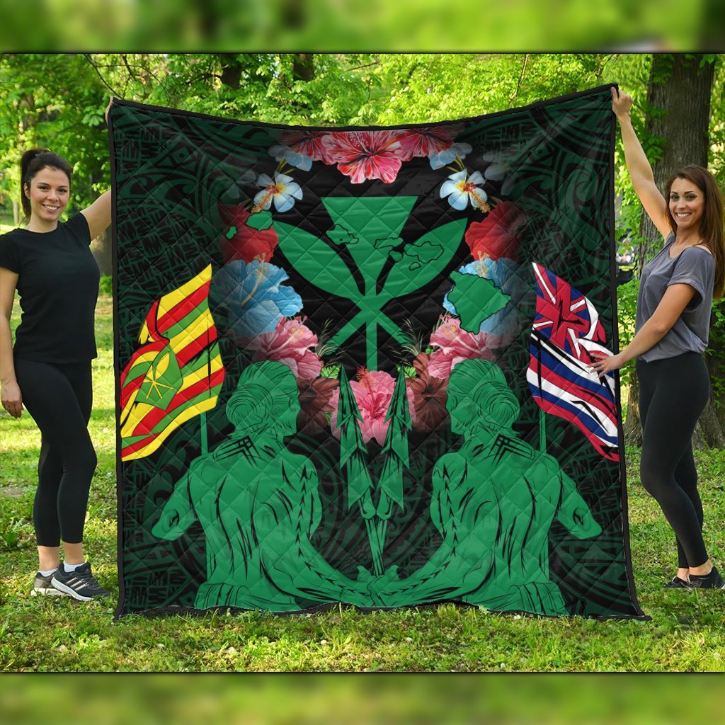 Hawaii Map Kanaka Two Men Holding Flag Premium Quilts Green - AH Black - Polynesian Pride