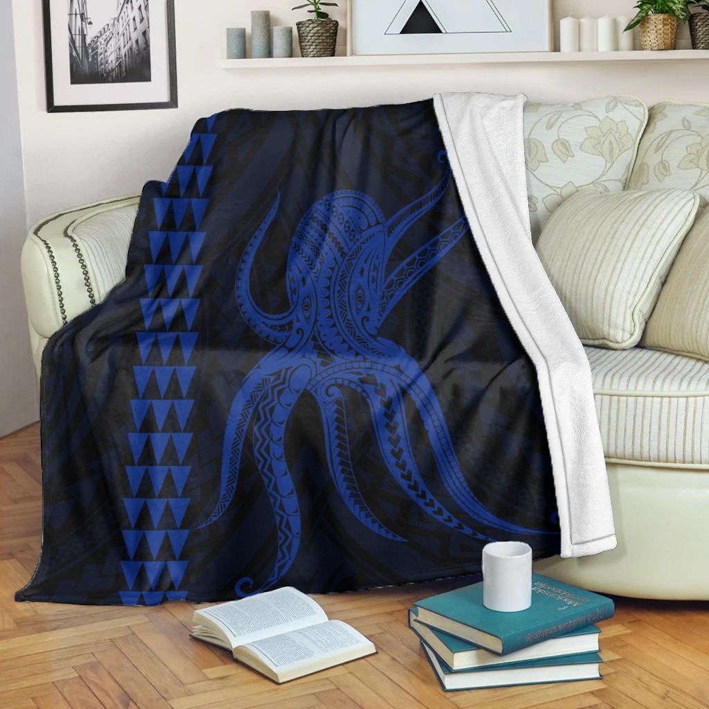 Hawaii Octopus KaKau Polynesian Premium Blankets - Blue - AH White - Polynesian Pride