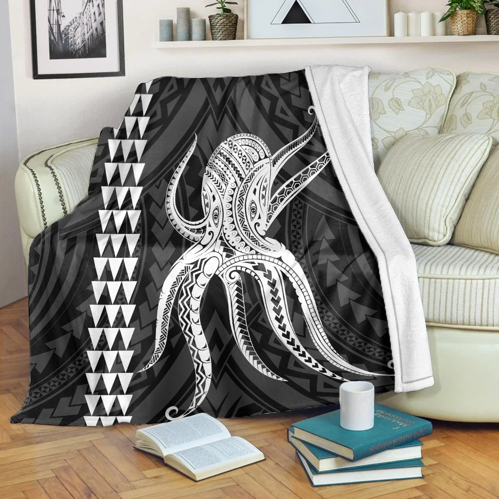 Hawaii Octopus KaKau Polynesian Premium Blankets - White - AH White - Polynesian Pride