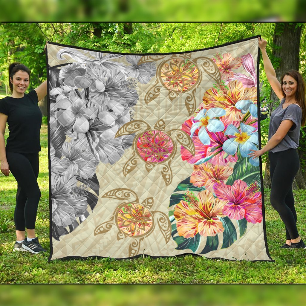 Hawaii Polynesian Flowers Swimming Turtles Premium Quilts - AH Black - Polynesian Pride