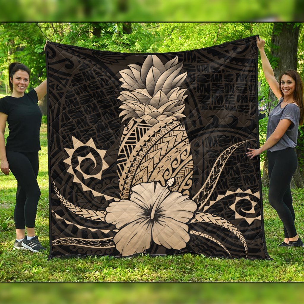 Hawaii Polynesian Pineapple Hibiscus Premium Quilts - Gold - AH Black - Polynesian Pride