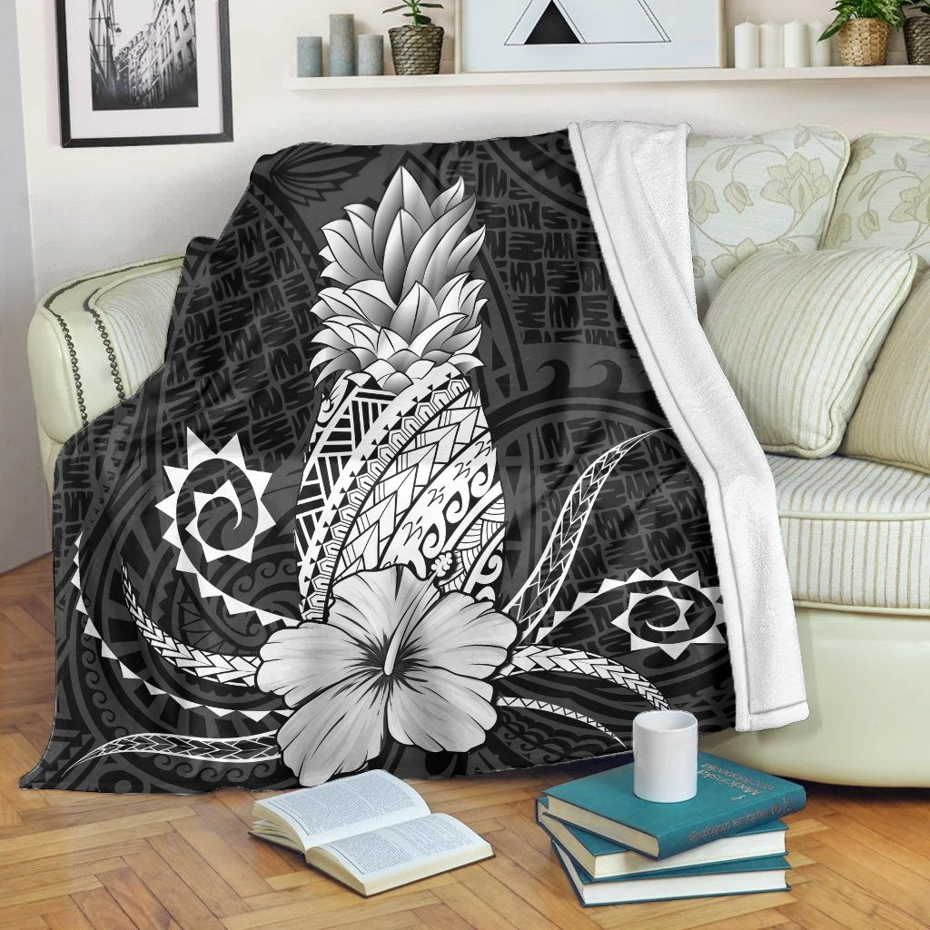 Hawaii Polynesian Pineapple Hibiscus Premium Blankets - White - AH White - Polynesian Pride