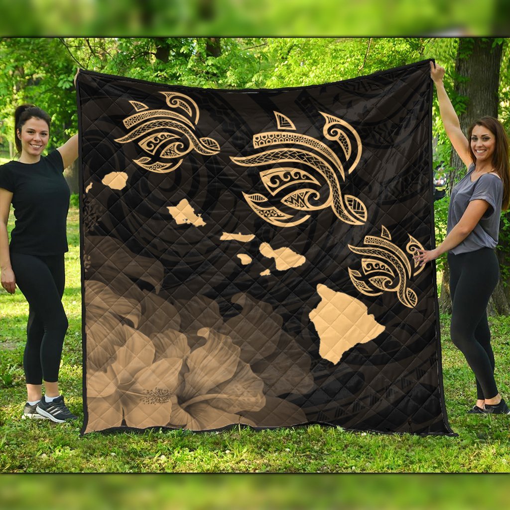 Hawaii Turtle Hibiscus Map Polynesian Premium Quilts Gold - AH Black - Polynesian Pride