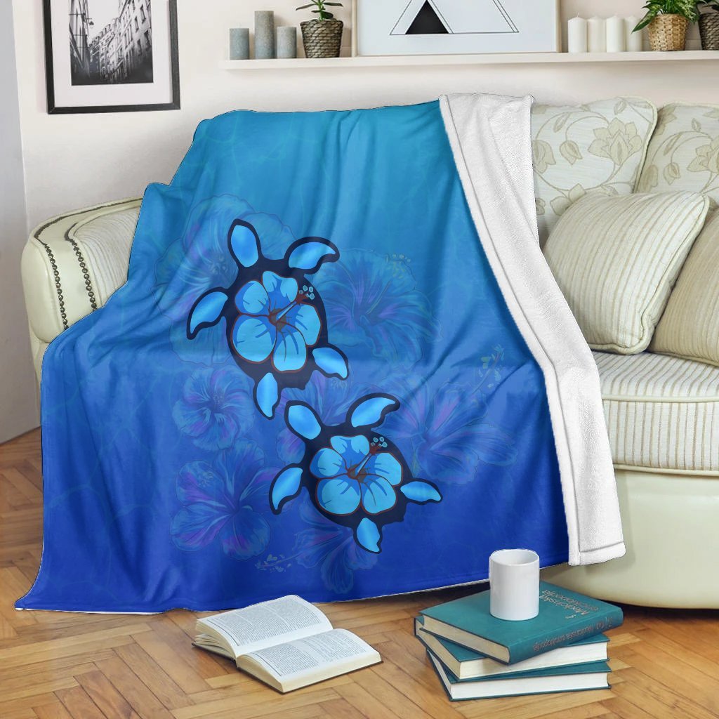 Hawaiian Blue Turtle and Hibiscus Polynesian Premium Blankets - AH White - Polynesian Pride