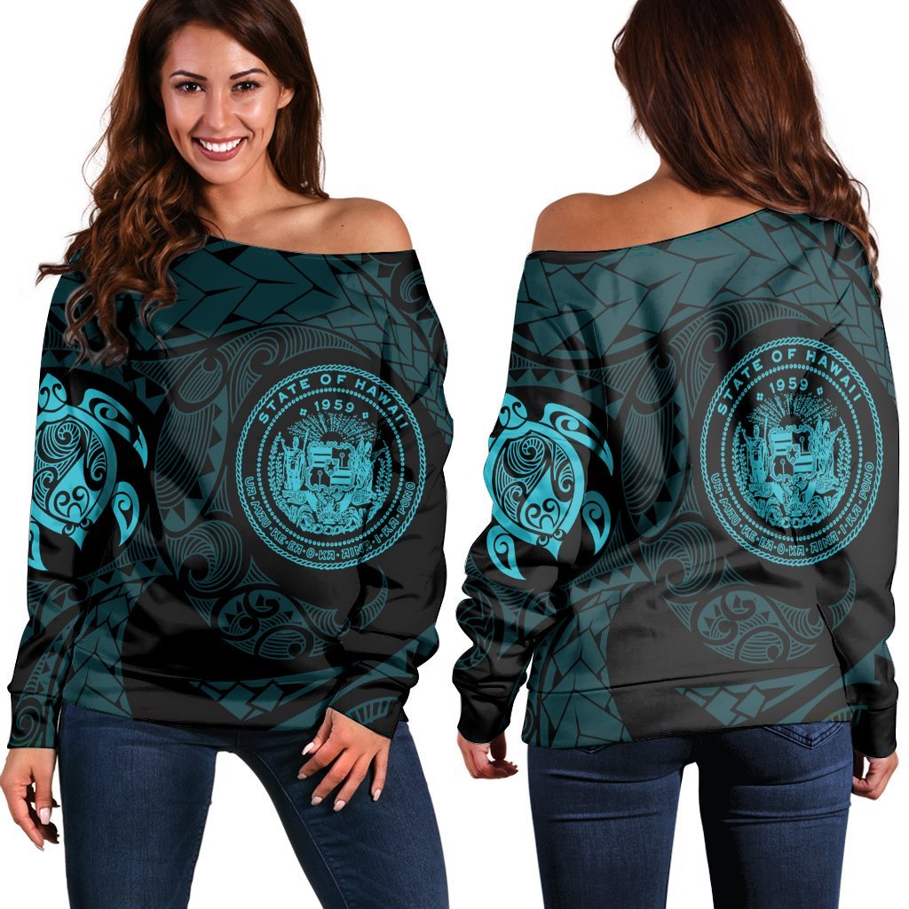 Hawaiian Coat Of Arms Turtle Polynesian Women's Off Shoulder Sweater Blue AH Black - Polynesian Pride