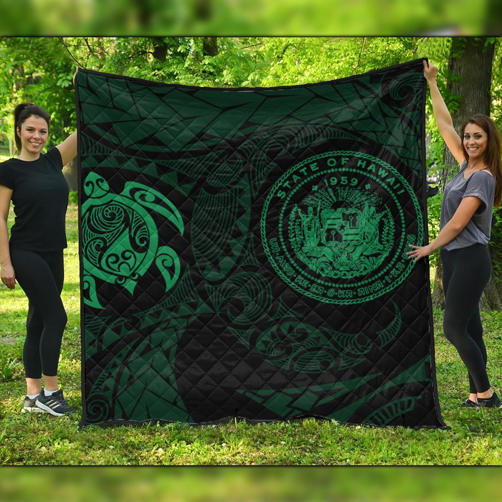 Hawaiian Coat Of Arms Turtle Polynesian Premium Quilts Green AH Black - Polynesian Pride