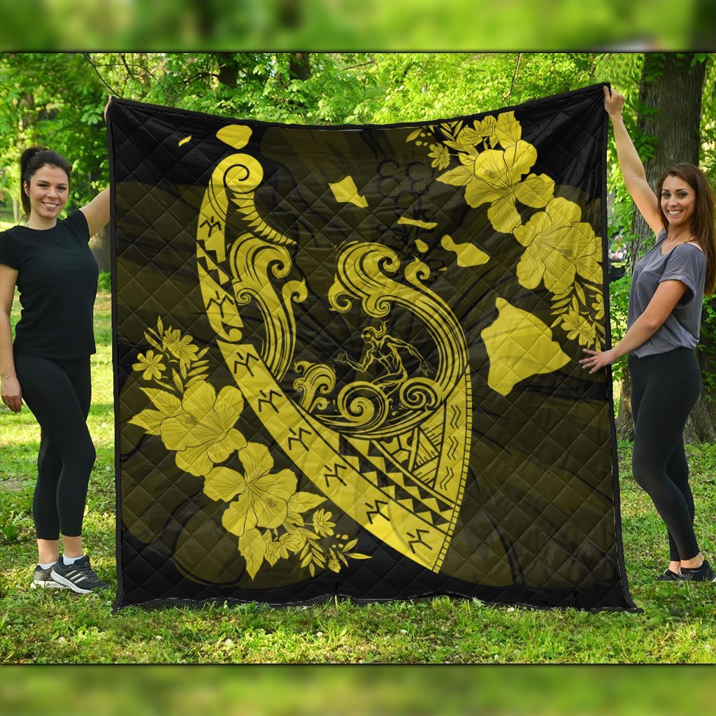 Hawaiian Fish Hook Hibiscus Banzai Surfing Polynesian Premium Quilts Yellow - AH Black - Polynesian Pride