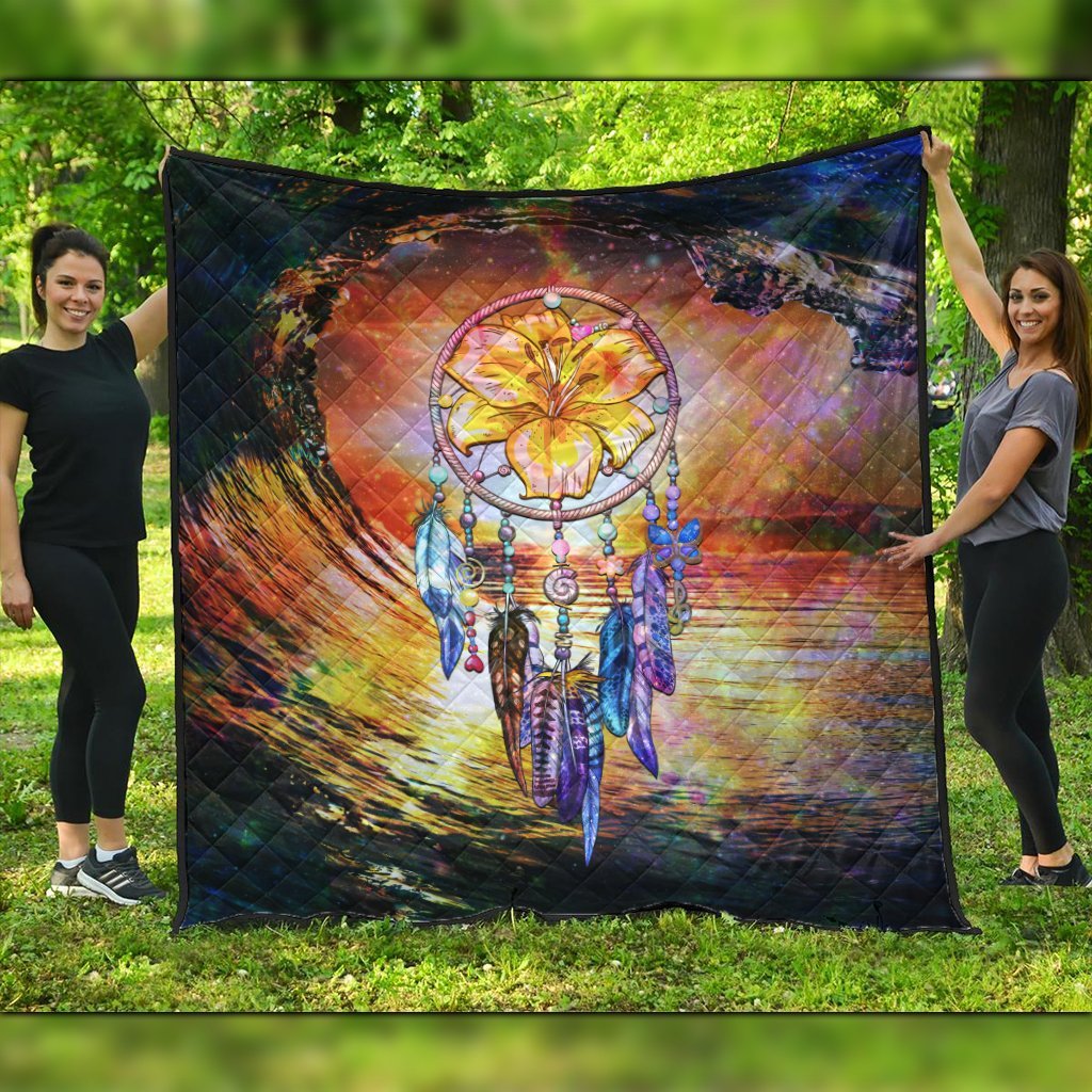 Hawaiian Hibiscus Dreamcatcher Wales Night Premium Quilts - AH Black - Polynesian Pride