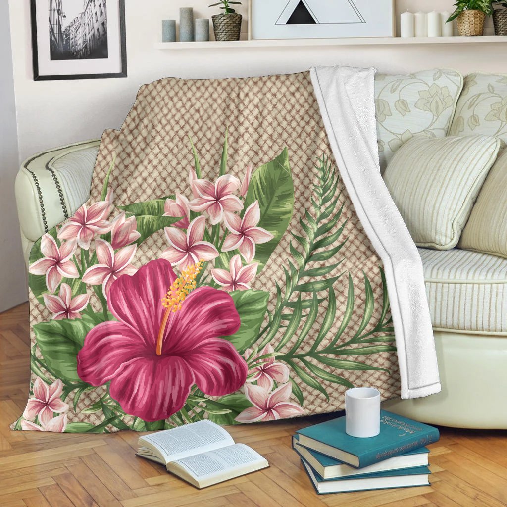 Hawaiian Hibiscus Plumeria Palm Leaves Lauhala Background Polynesian Premium Blankets - AH White - Polynesian Pride